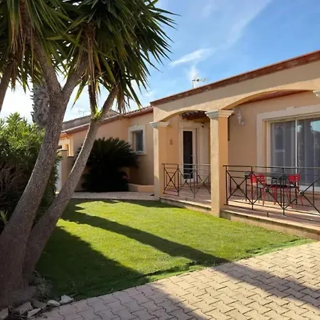 Coquette Maison Pres De Avec Terrasse Le Grau-du-Roi